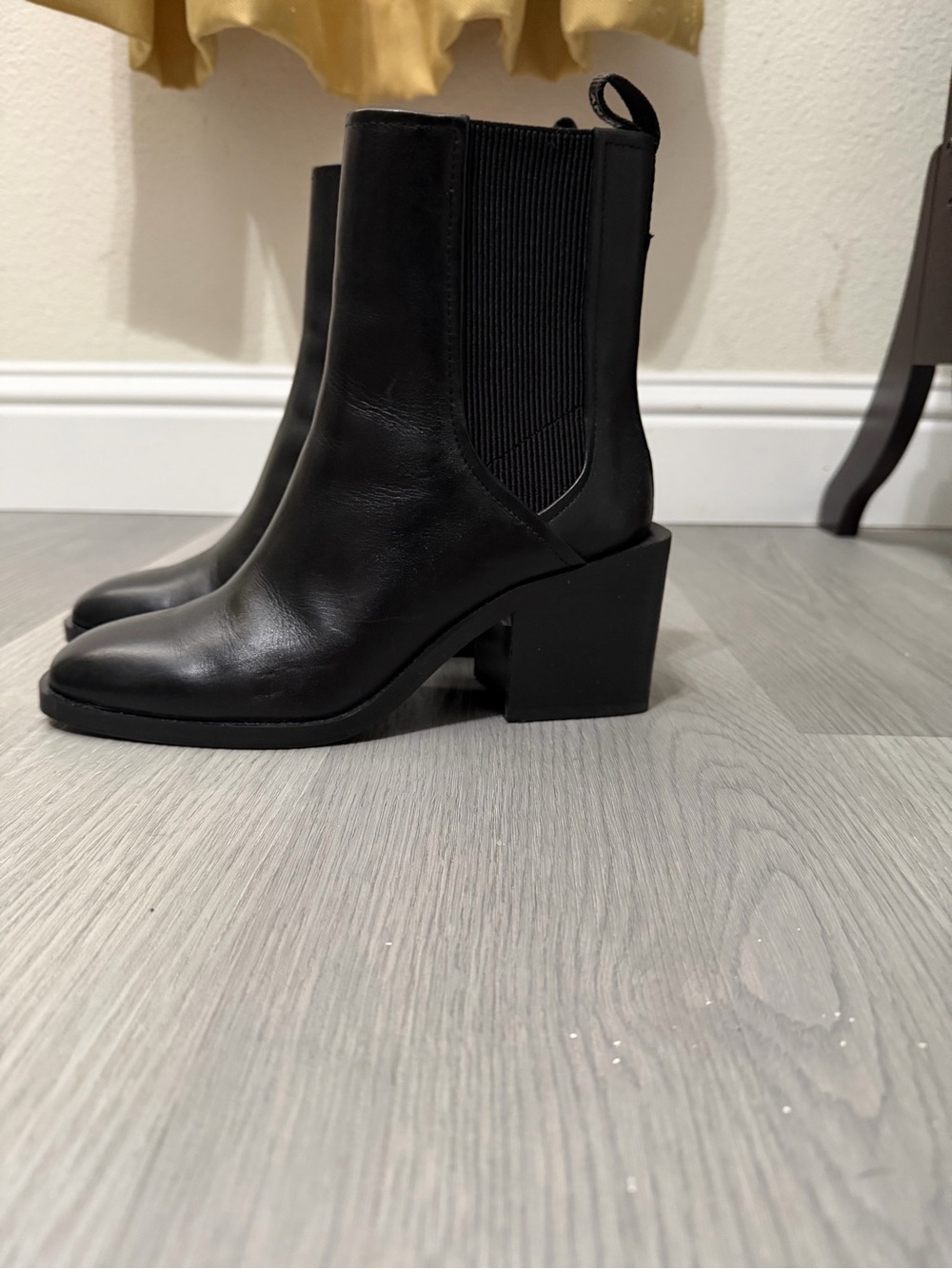 DKNY Black Leather Chelsea Block Heel Ankle Boots